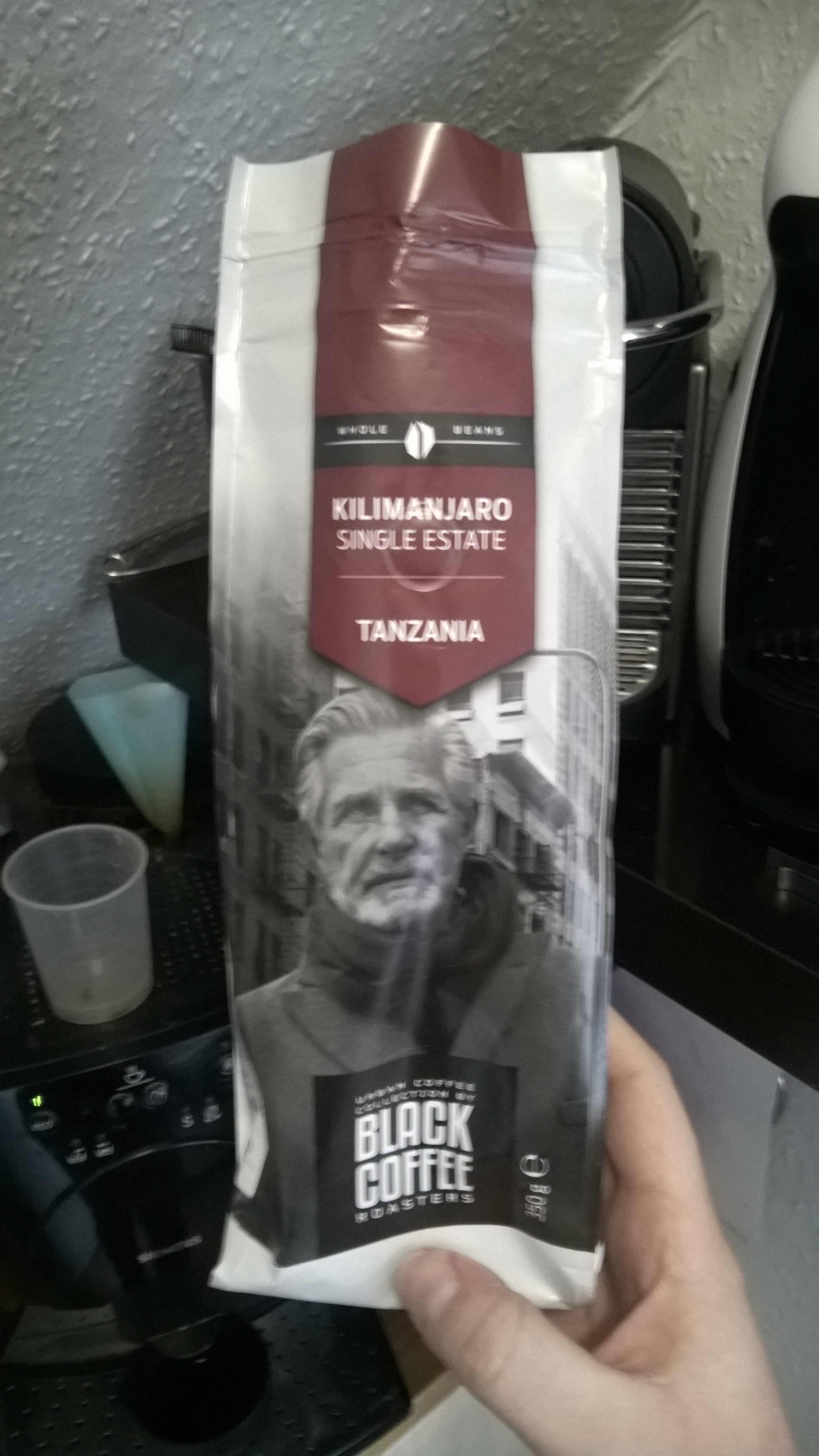 Black Coffee Kilimanjaro Single Estate - anmeldt af kongenafkaffe.dk